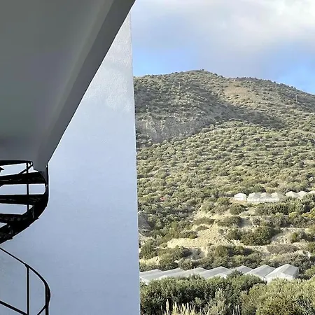 Kastri Seaside Splendour! Apartment *